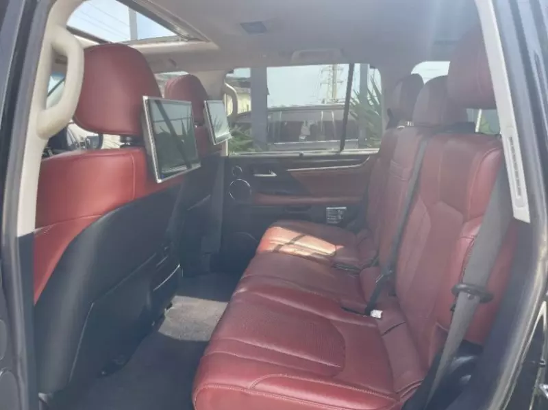 Lexus LX 570   - 2016