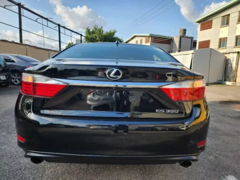 Lexus ES 350   - 2015