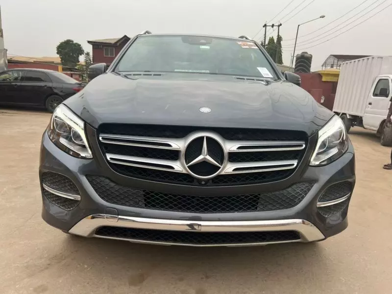 Mercedes-Benz GLE 350   - 2016