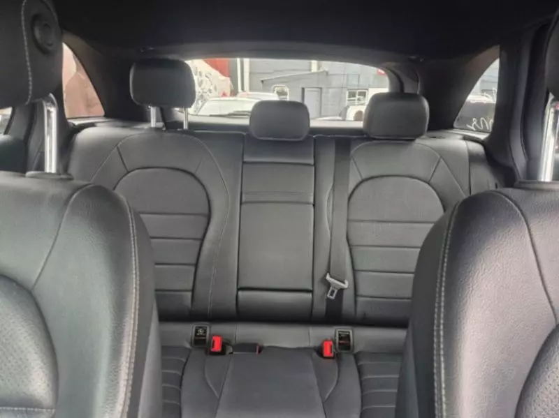 Mercedes-Benz GLC 300   - 2017