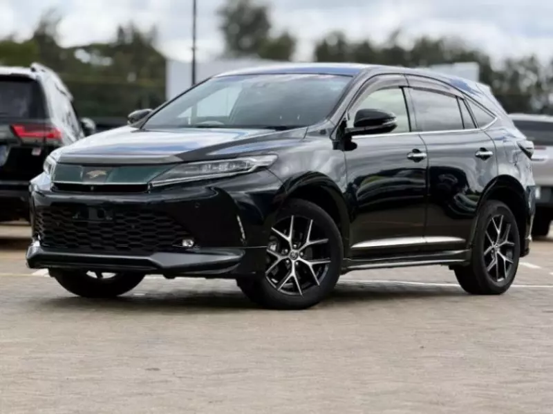 Toyota Harrier   - 2019
