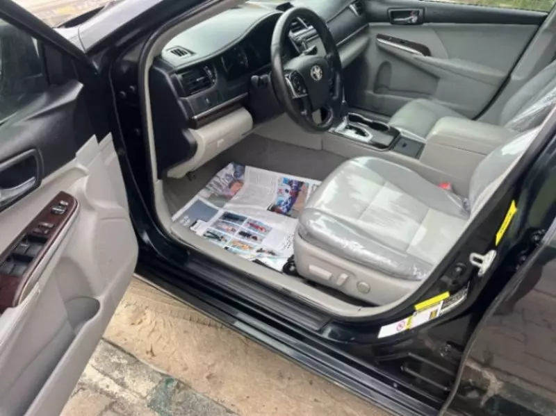 Toyota Camry   - 2012