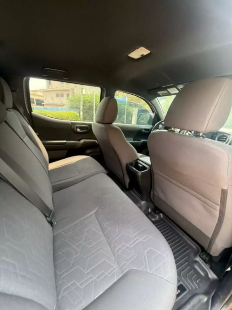 Toyota Tacoma   - 2023