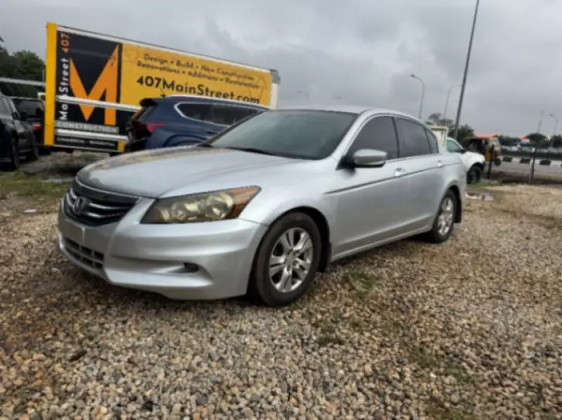 Honda Accord   - 2009