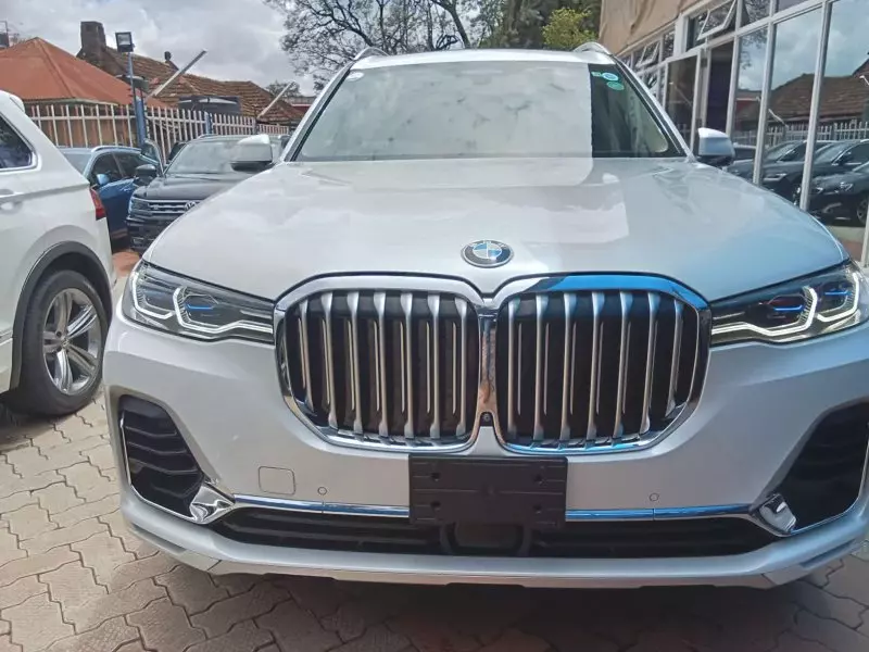 BMW X7   - 2019