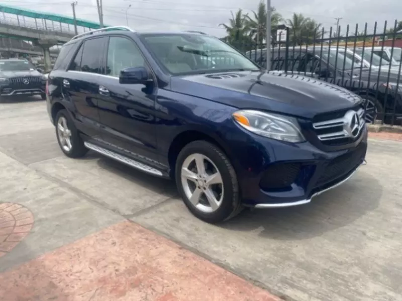 Mercedes-Benz GLE 350   - 2016