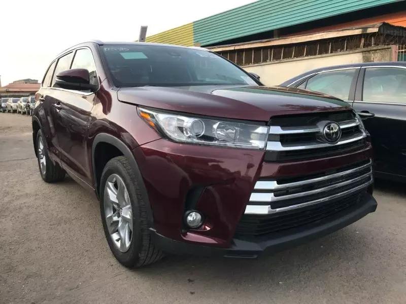 Toyota Highlander   - 2017