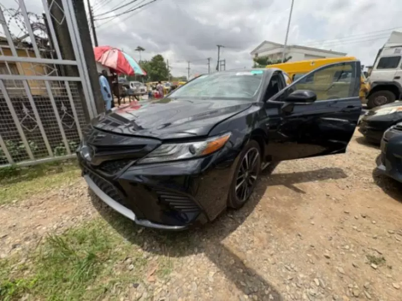 Toyota Camry   - 2019