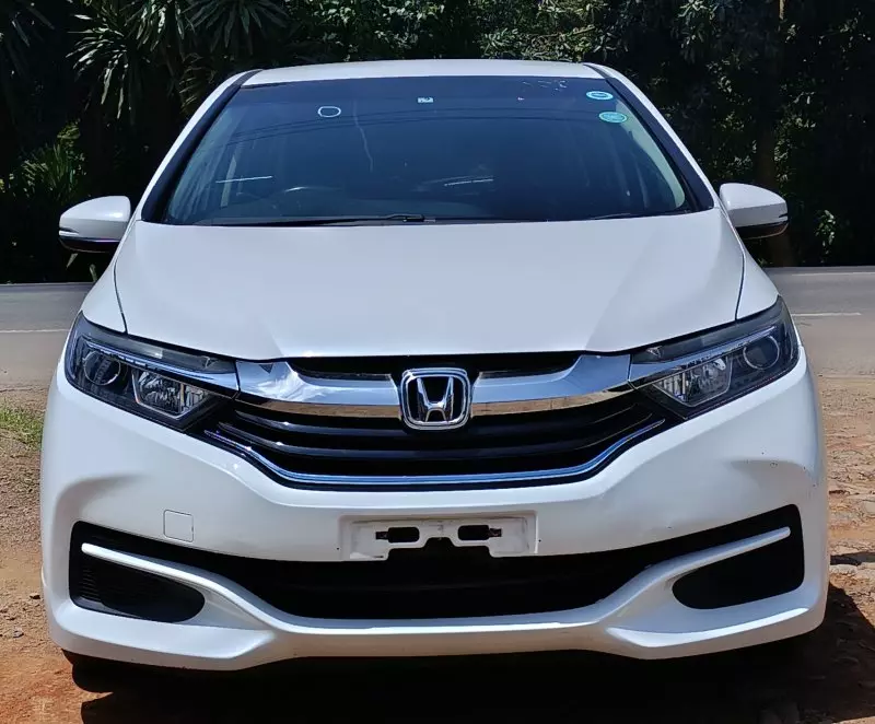 Honda Fit shuttle hybrid   - 2017