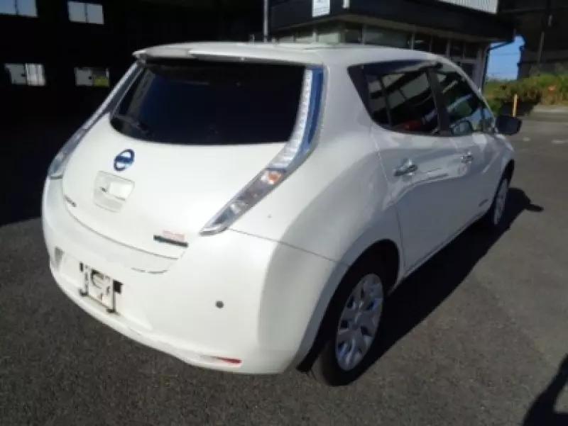 Nissan Leaf   - 2016