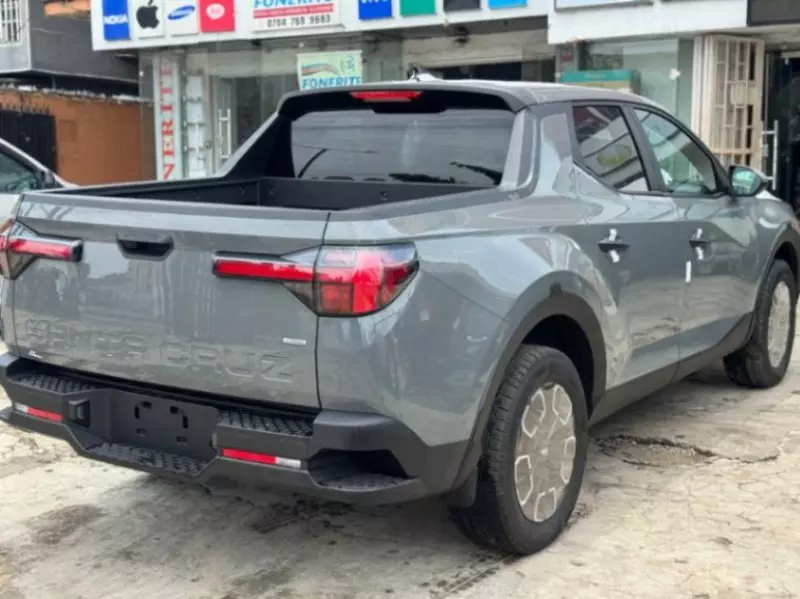 Hyundai Santa Cruz   - 2022