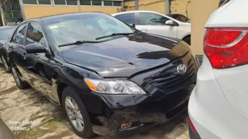Toyota Camry   - 2008