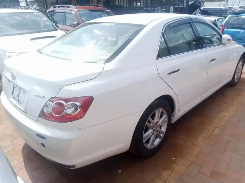 Toyota Mark X   - 2009