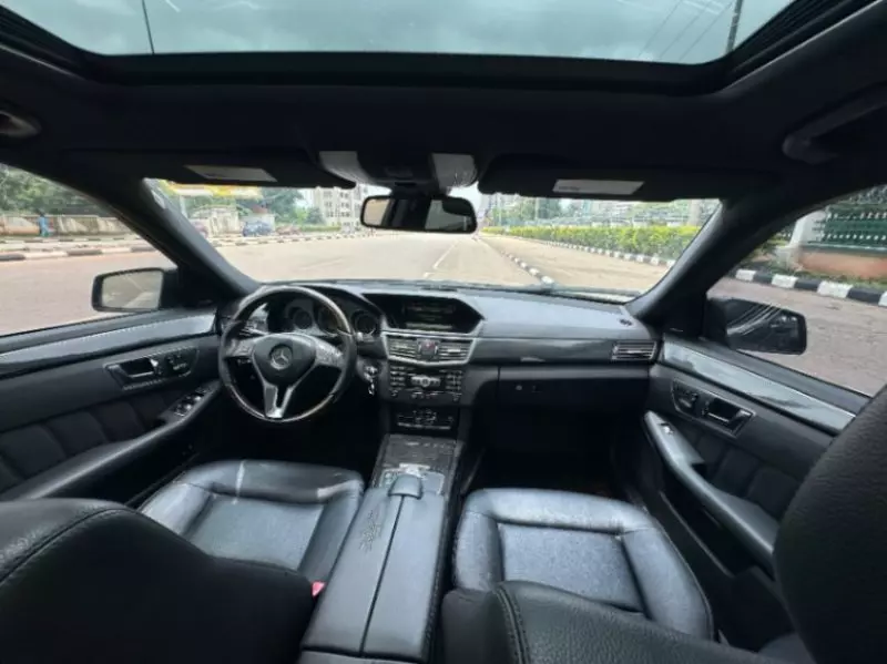 Mercedes-Benz E350   - 2012