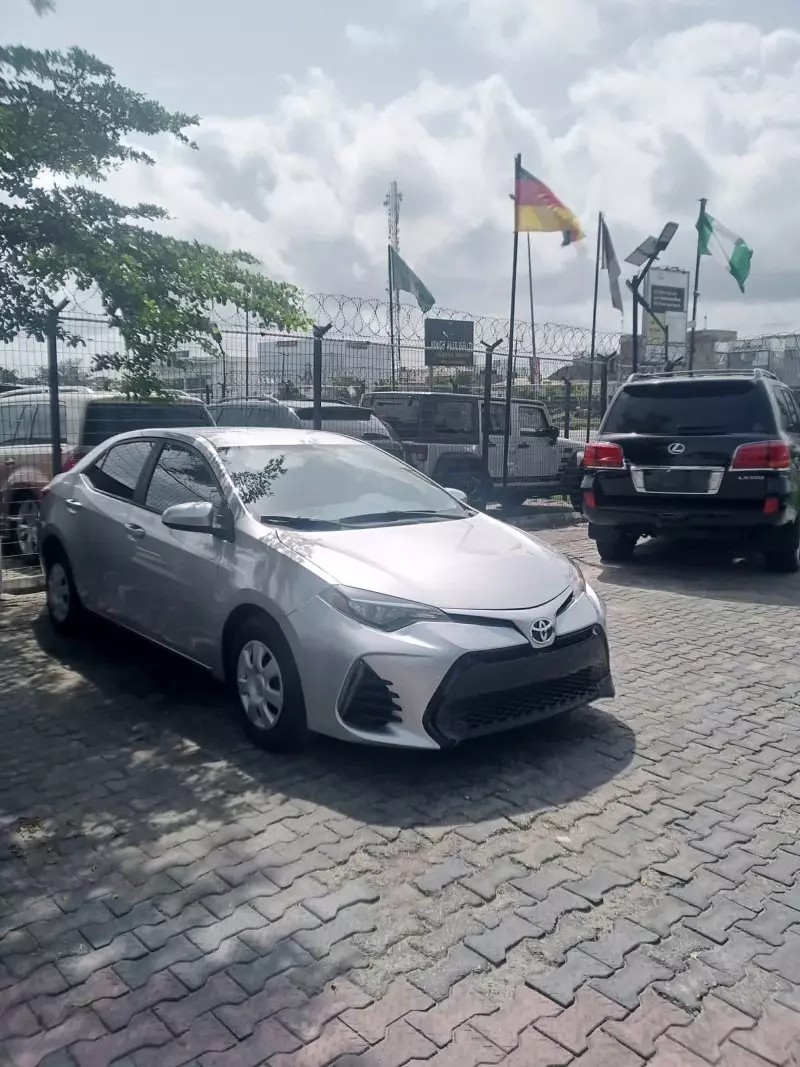 Toyota Corolla   - 2018