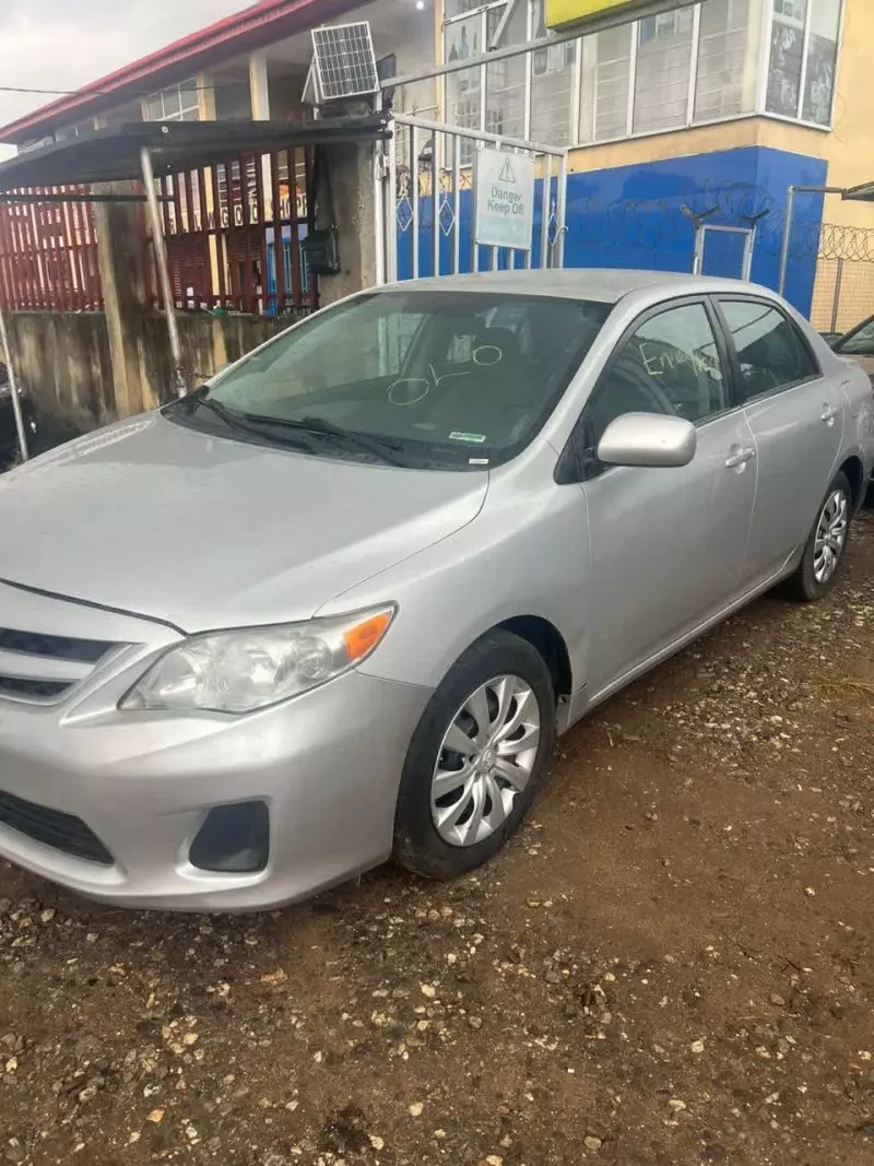 Toyota Corolla   - 2013