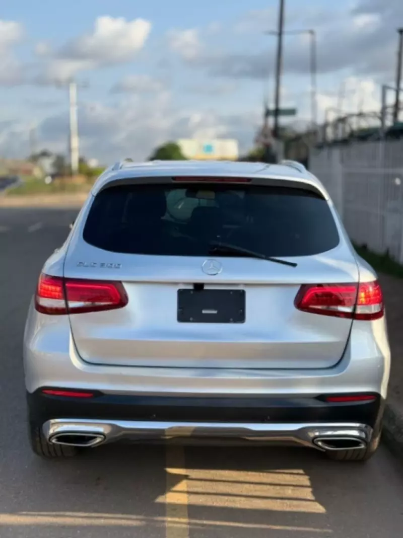 Mercedes-Benz GLC 300   - 2018