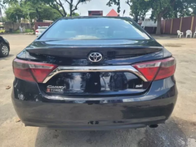 Toyota Camry   - 2017