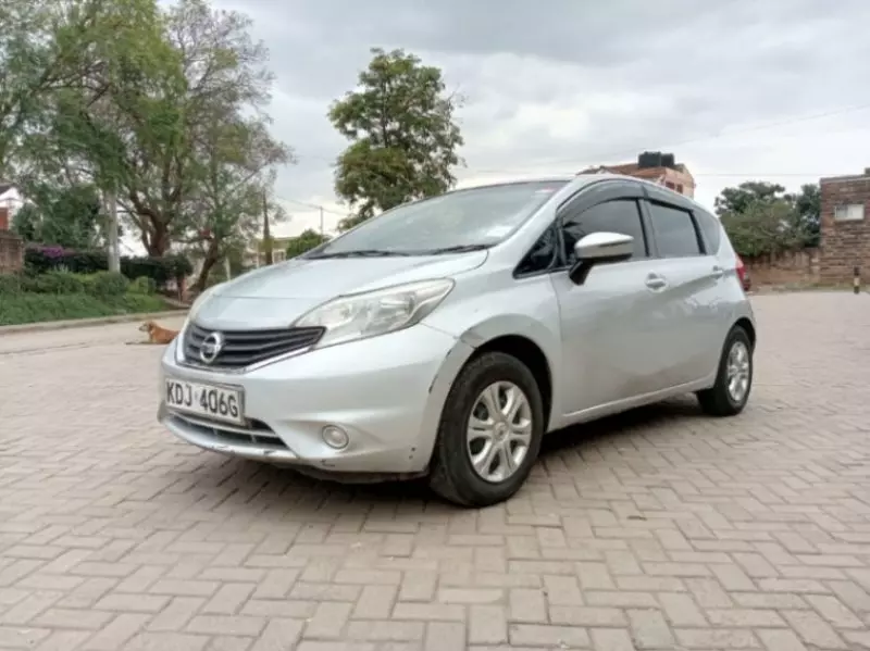 Nissan Note   - 2015