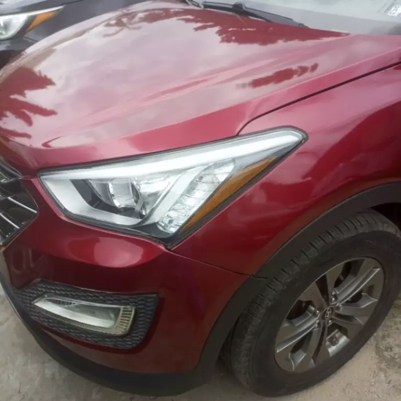 Hyundai Santa Fe   - 2014