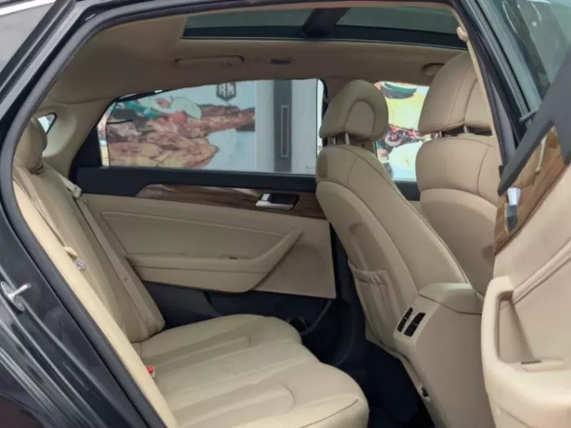 Hyundai Sonata   - 2015