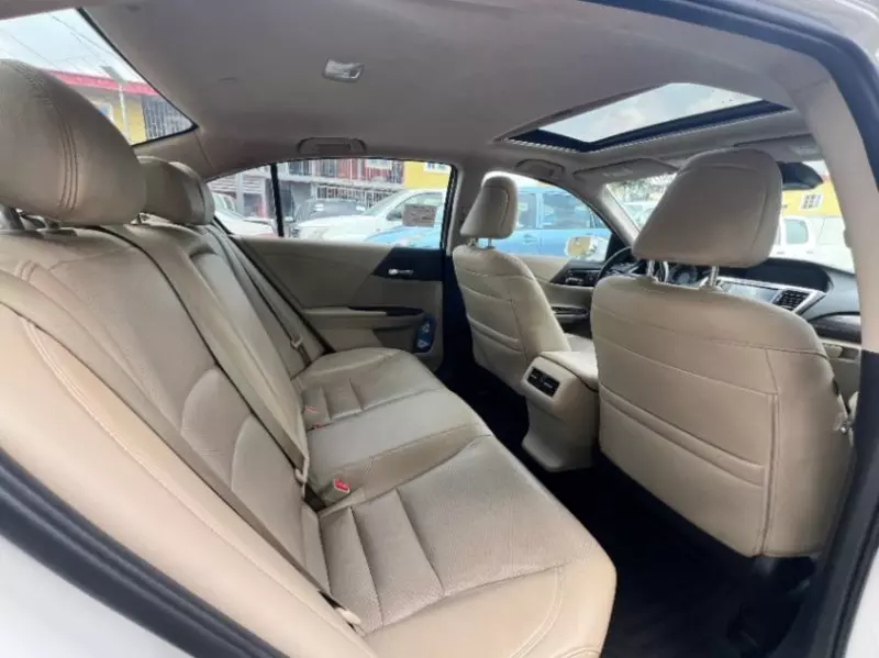 Honda Accord   - 2016