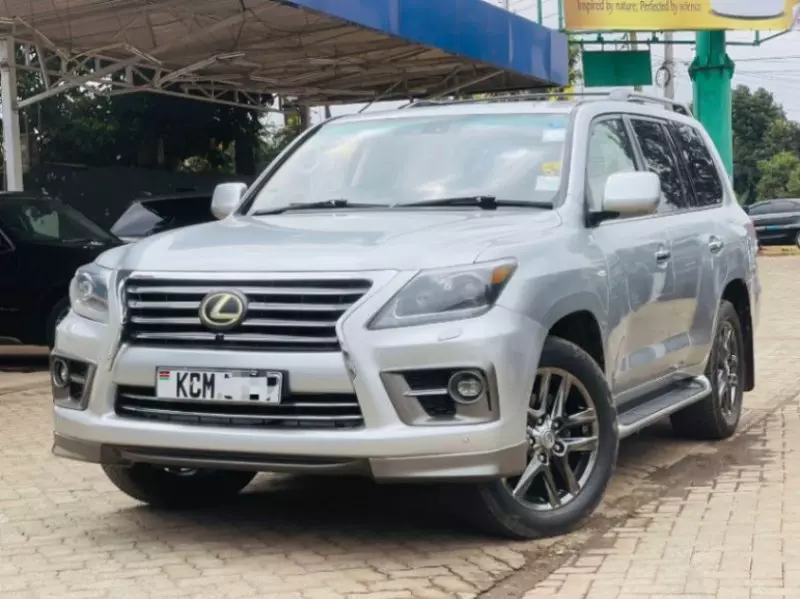 Lexus LX 570   - 2010