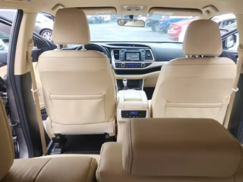 Toyota Highlander   - 2015