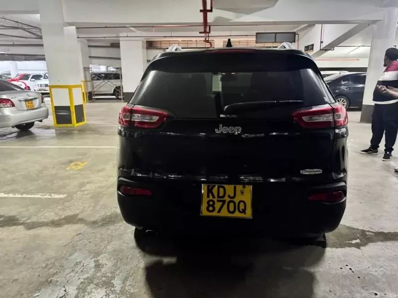 JEEP Cherokee   - 2015