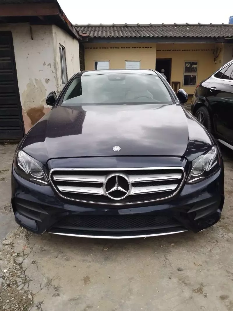 Mercedes-Benz E 300   - 2017