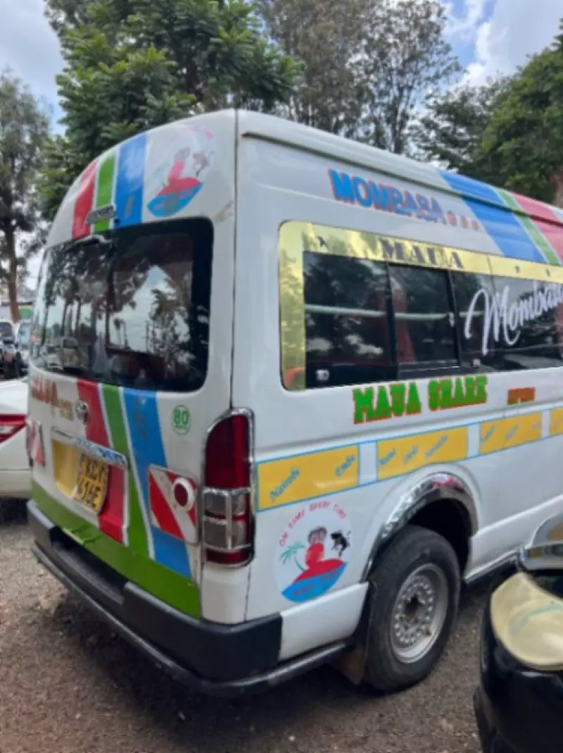 Toyota Hiace   - 2012