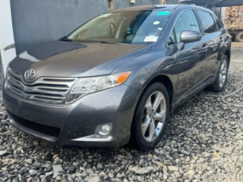 Toyota Venza   - 2010