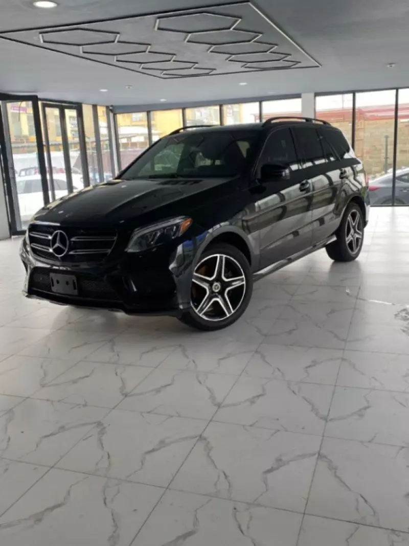 Mercedes-Benz GLE 400   - 2018