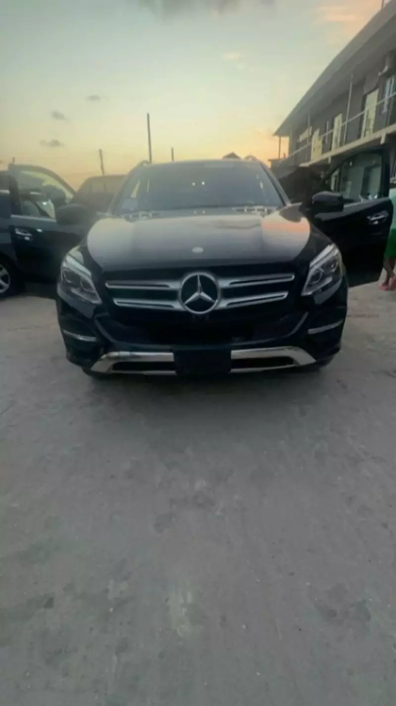 Mercedes-Benz GLE 350   - 2017