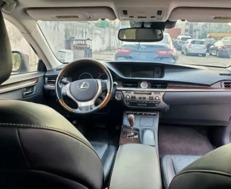 Lexus ES 350   - 2013