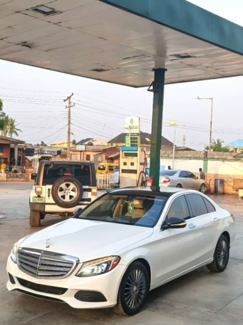 Mercedes-Benz C-Class   - 2015