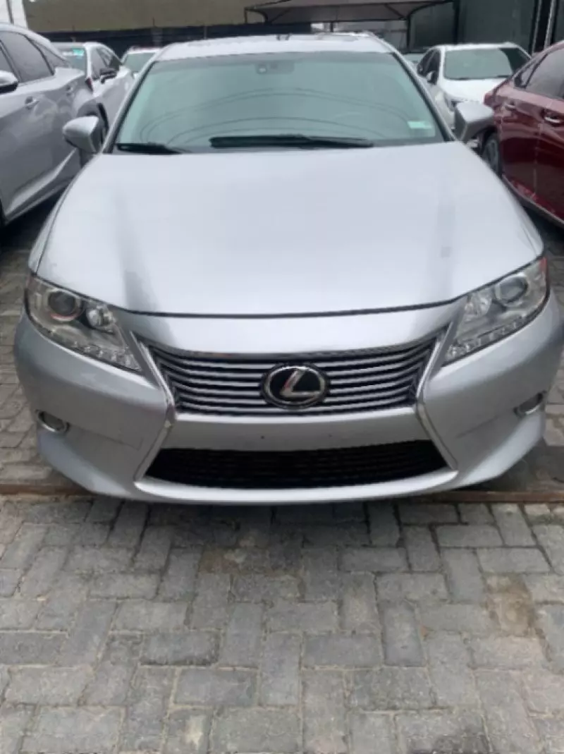 Lexus ES 350   - 2017