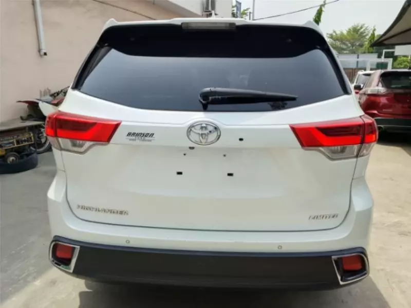 Toyota Highlander   - 2018