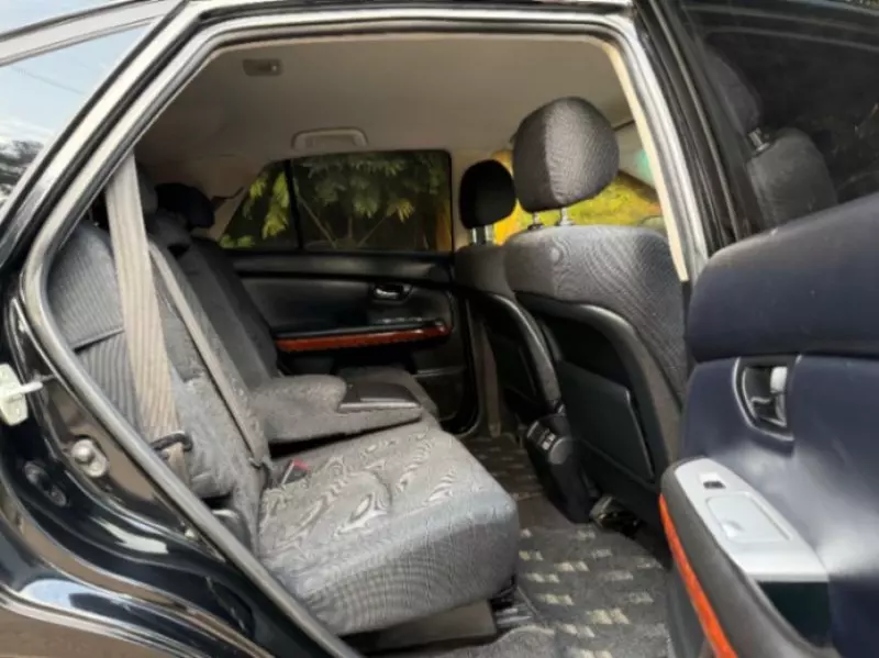 Toyota Harrier   - 2010