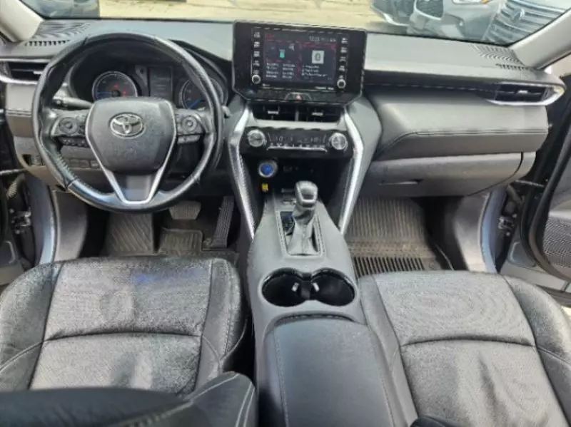 Toyota Venza   - 2022