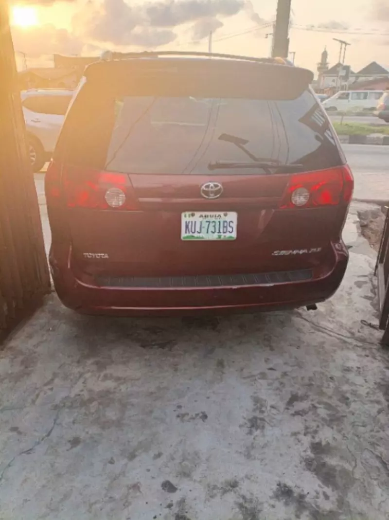 Toyota Sienna