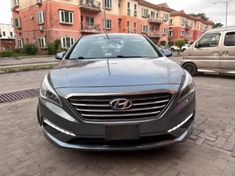 Hyundai Sonata   - 2015