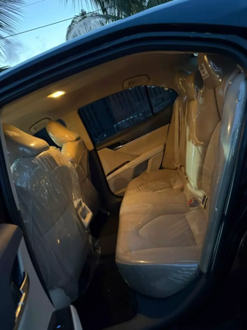 Toyota Camry   - 2018