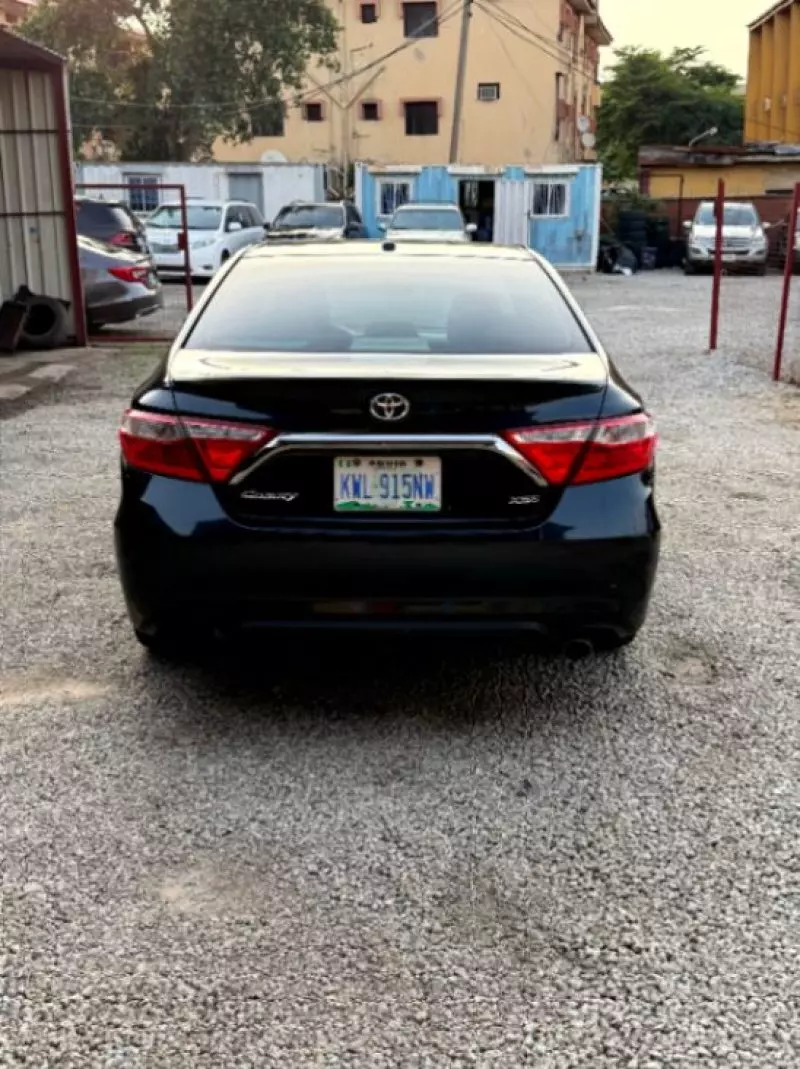 Toyota Camry   - 2015