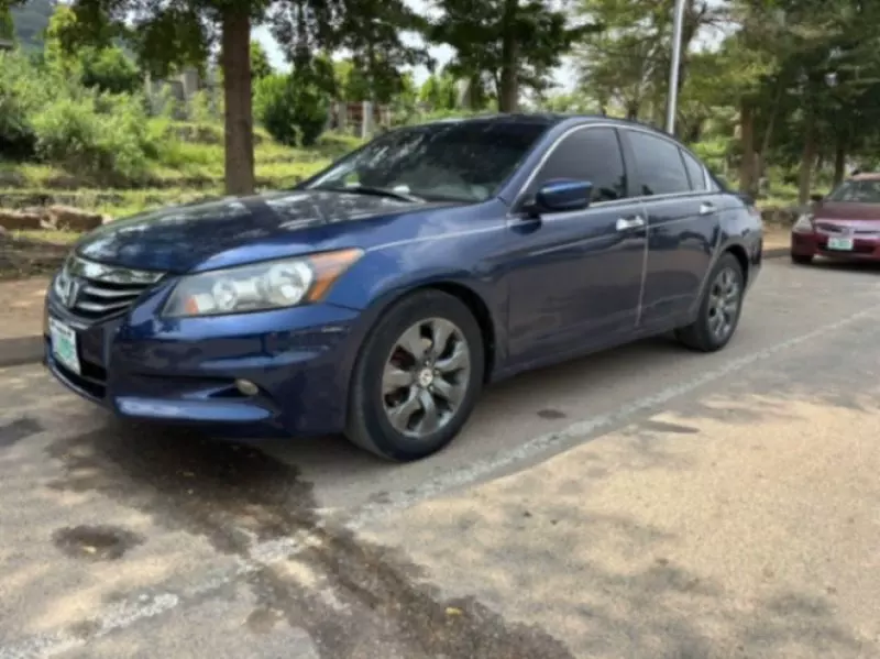 Honda Accord   - 2009