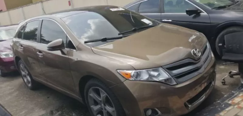 Toyota Venza   - 2013