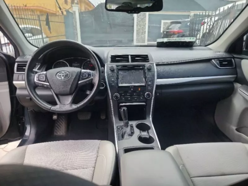 Toyota Camry   - 2016