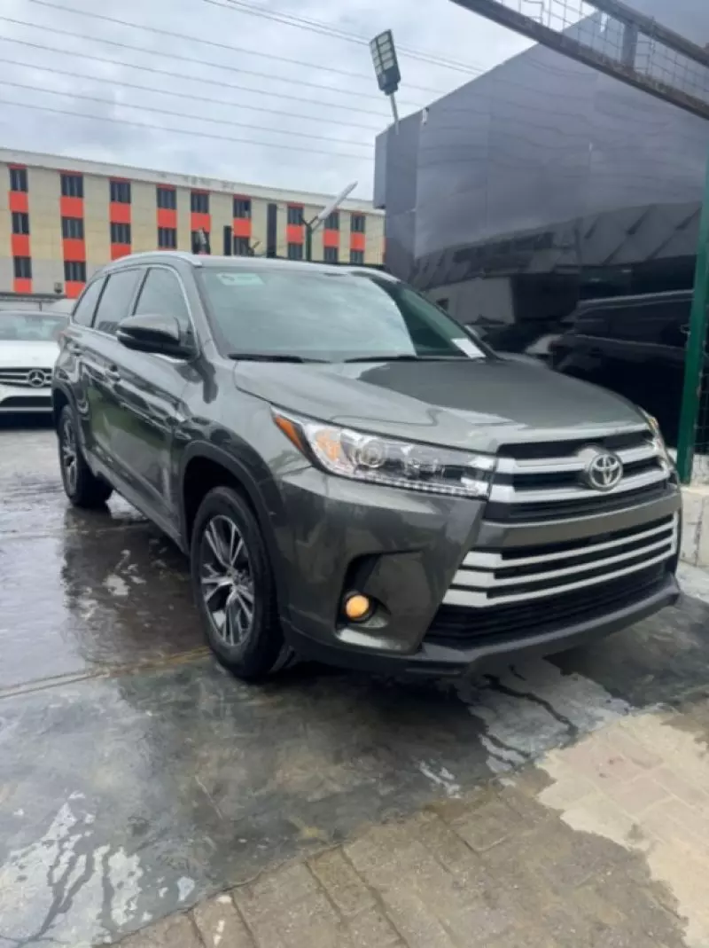 Toyota Highlander - 2017