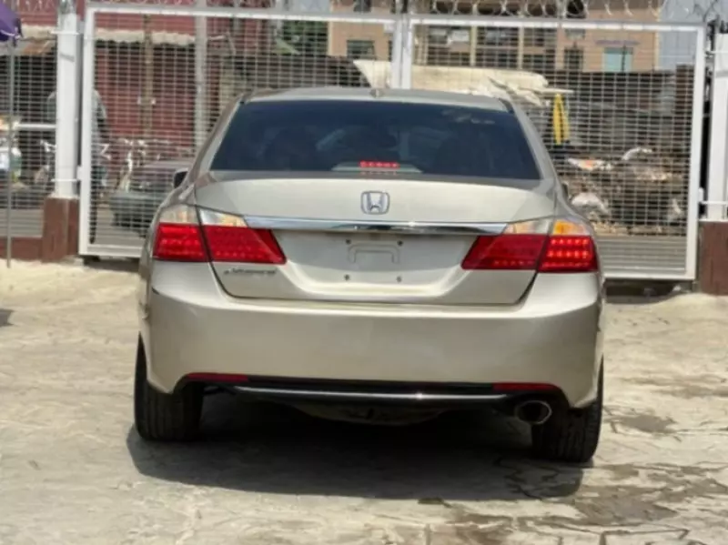 Honda Accord   - 2013