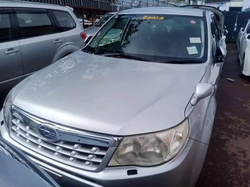 Subaru Forester   - 2010